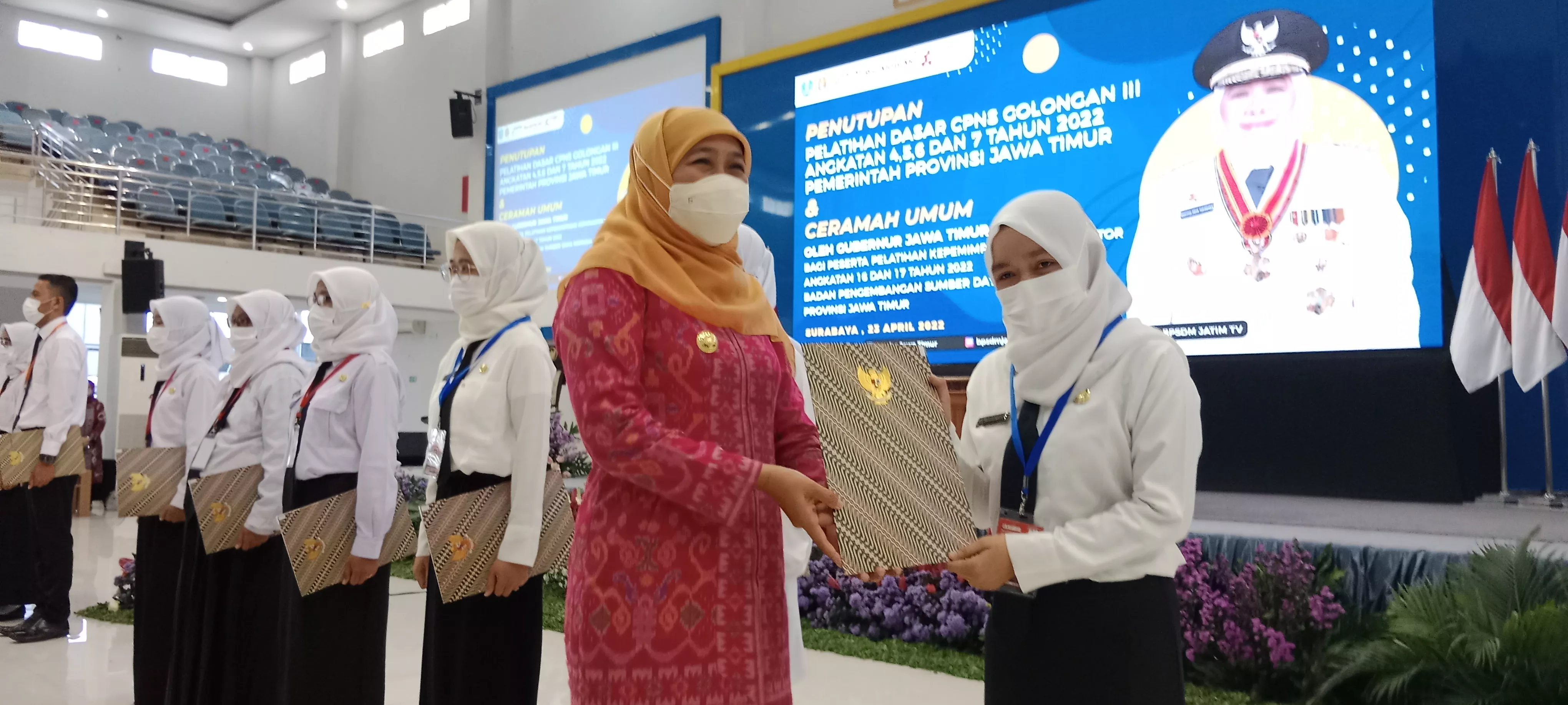 Khofifah: ASN Harus Miliki Loyalitas Tunggal Tegak Lurus kepada NKRI