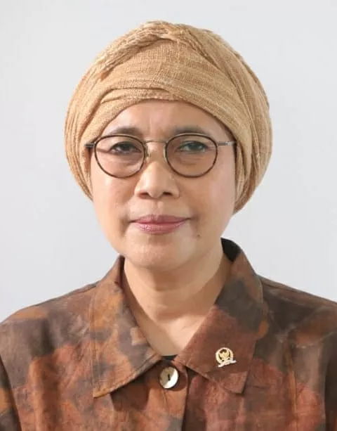 Indah Kurnia: Cinta, Bangga dan Paham Rupiah