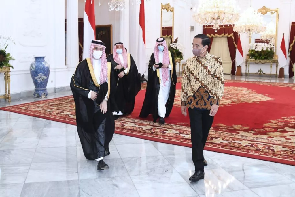 Saling Apresiasi soal Haji, Menag dan Dubes Saudi Bahas Sinergi Industri Halal