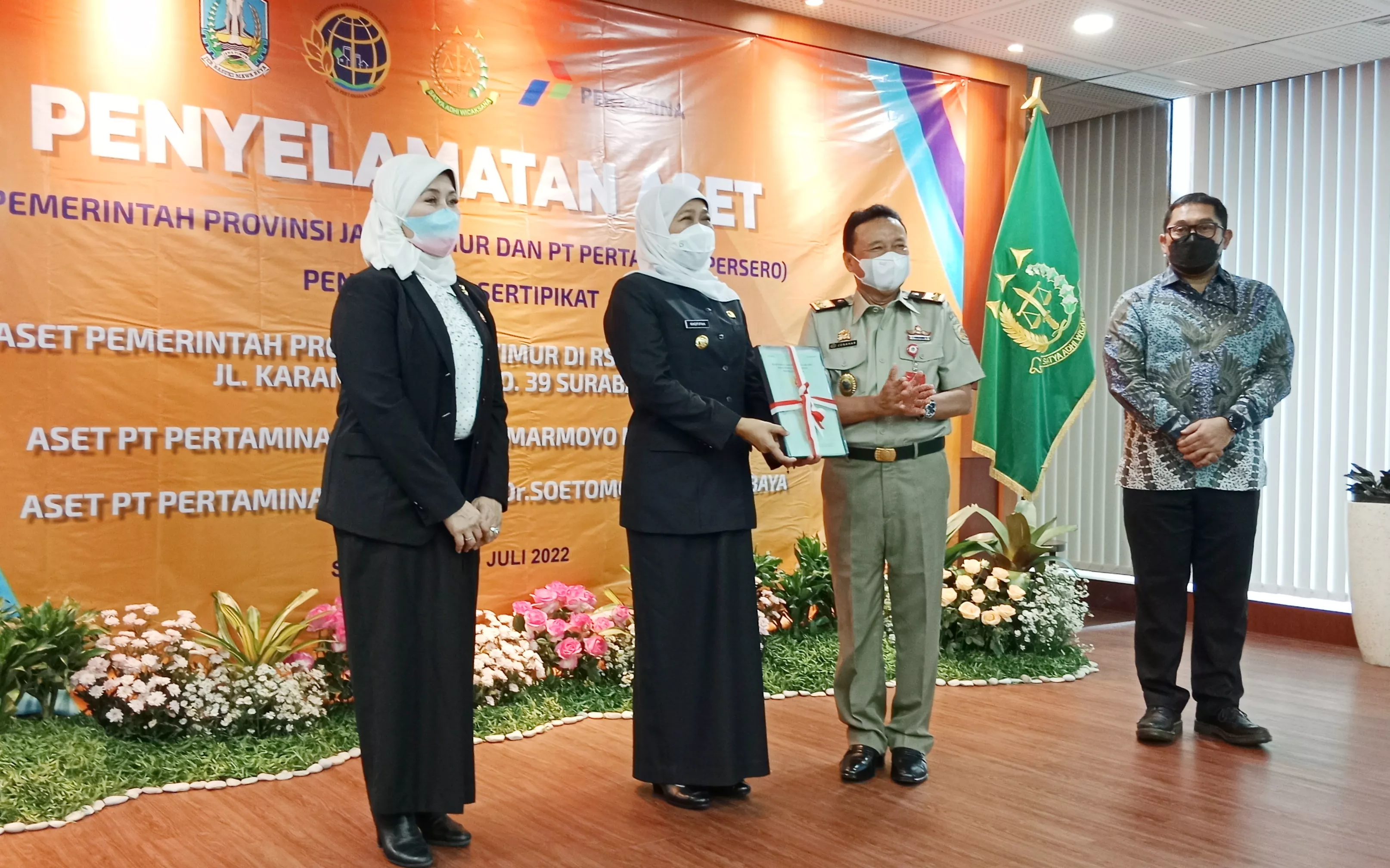 BPN dan Kajati Jatim Serahkan Sertifikat Tanah Pemprov Jatim