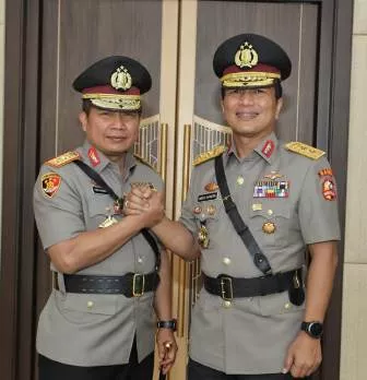 Kapolri Lantik Kapolda Jatim yang Baru Irjen Toni Harmanto