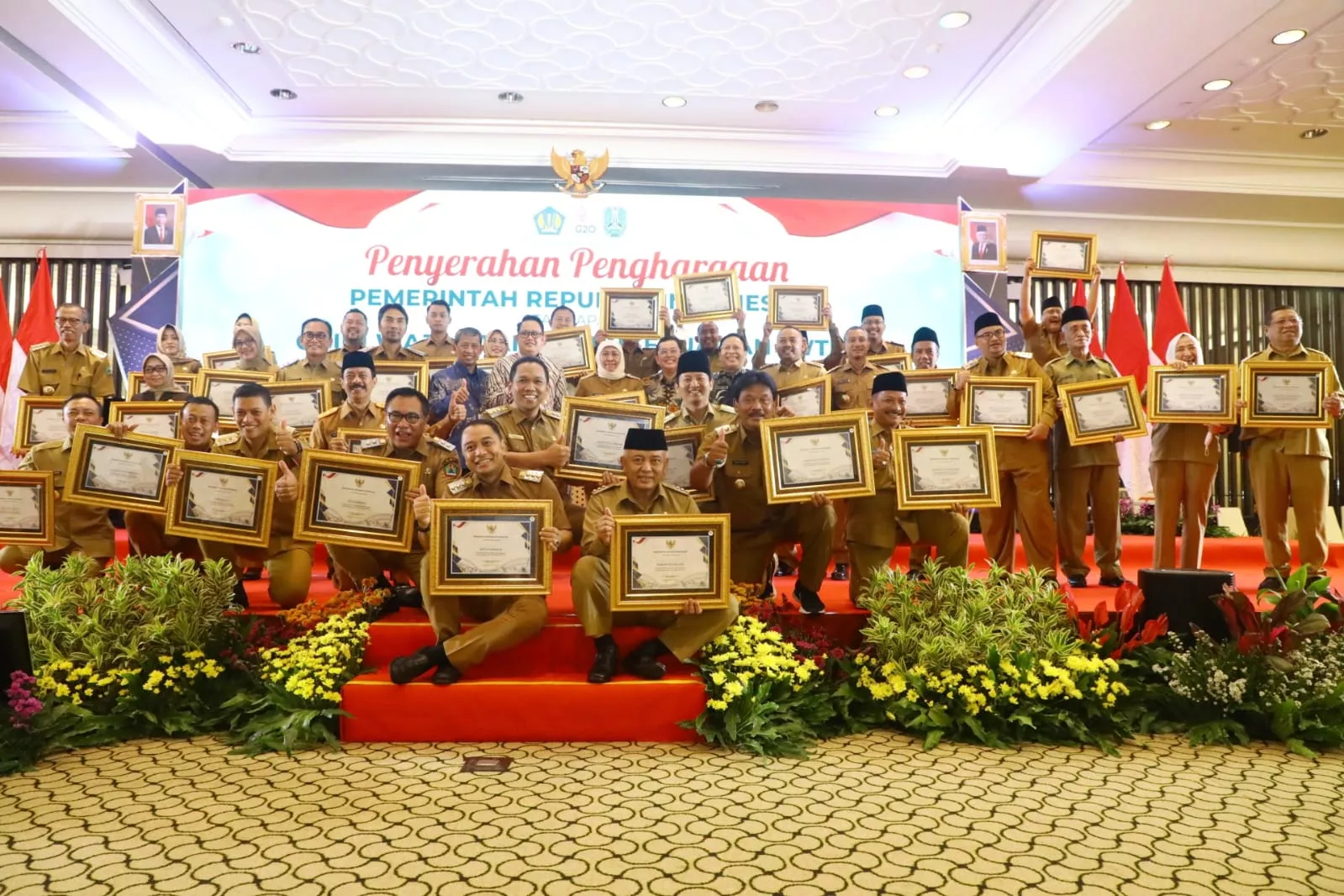 Pemprov Jatim Terima Penghargaan dari Menkeu RI