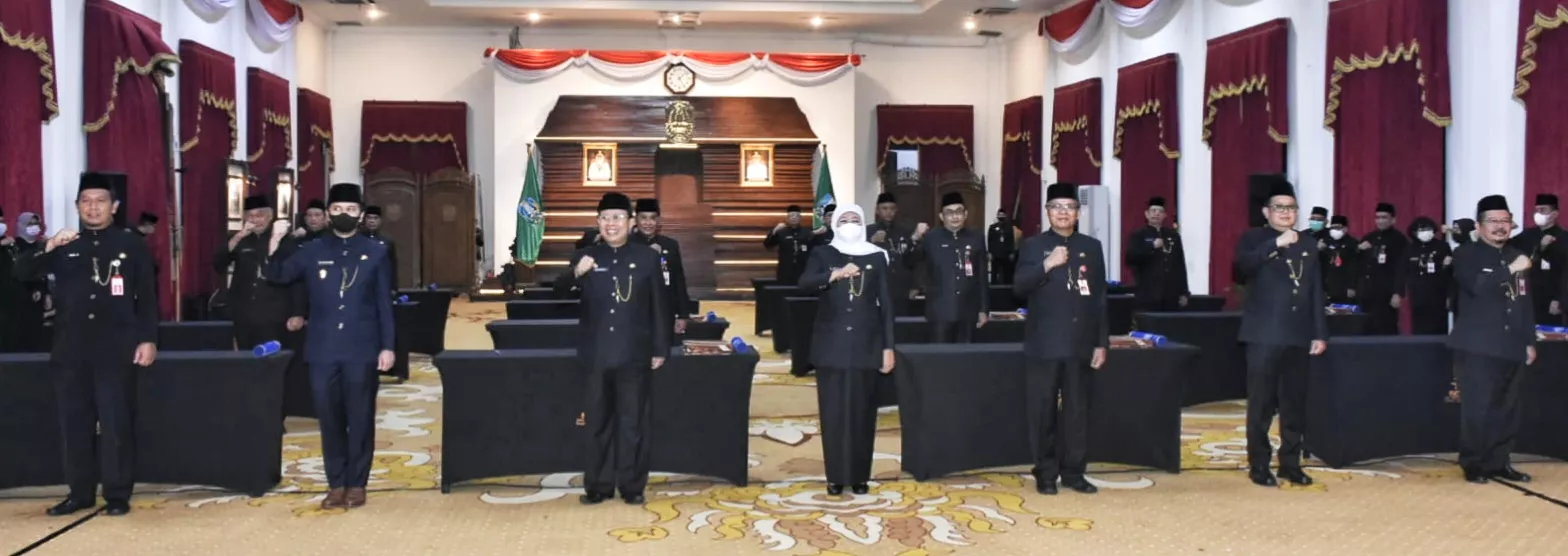Gubernur Khofifah Lantik 19 Pejabat Eselon II Pemprov Jatim