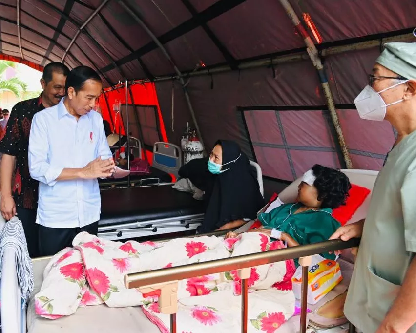 Presiden Pastikan Pasien Korban Gempa Ditangani Baik