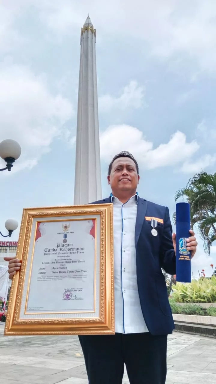 Hari Pahlawan, Agus Maimun Terima Penghargaan Jer Basuki Mawa Beya