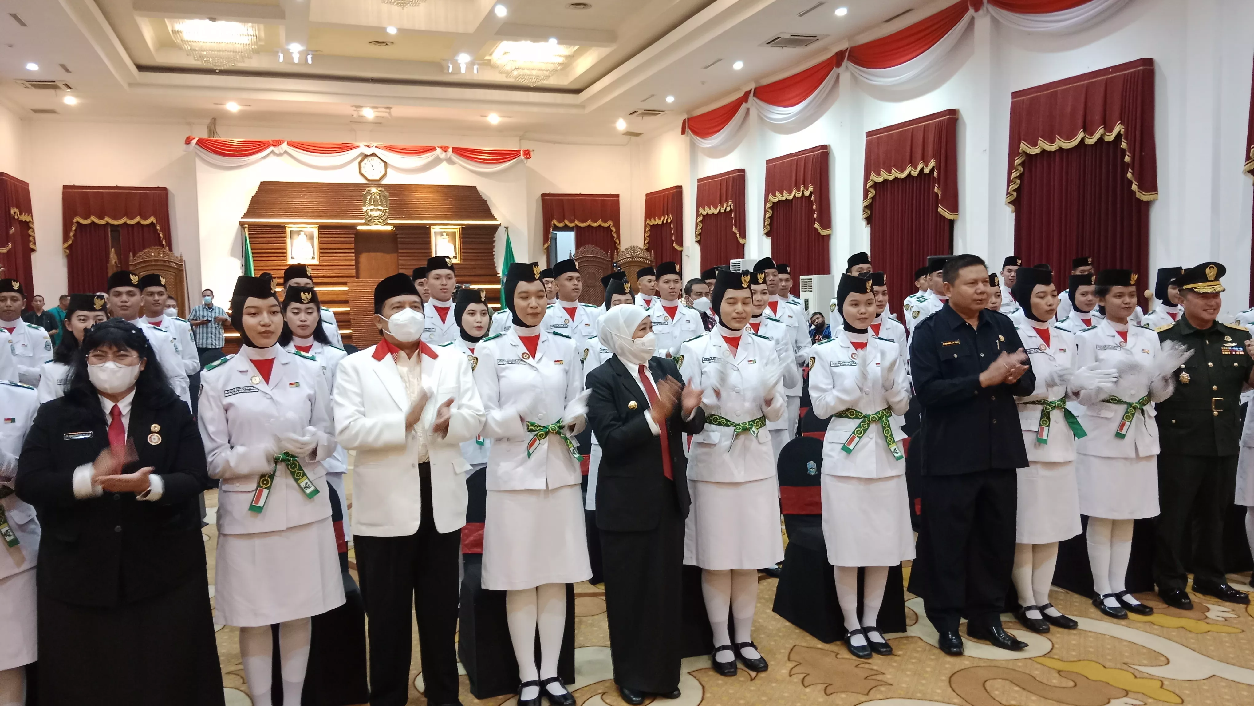 1.147 Purna Paskibraka Jatim Dikukuhkan Jadi Duta Pancasila Jatim