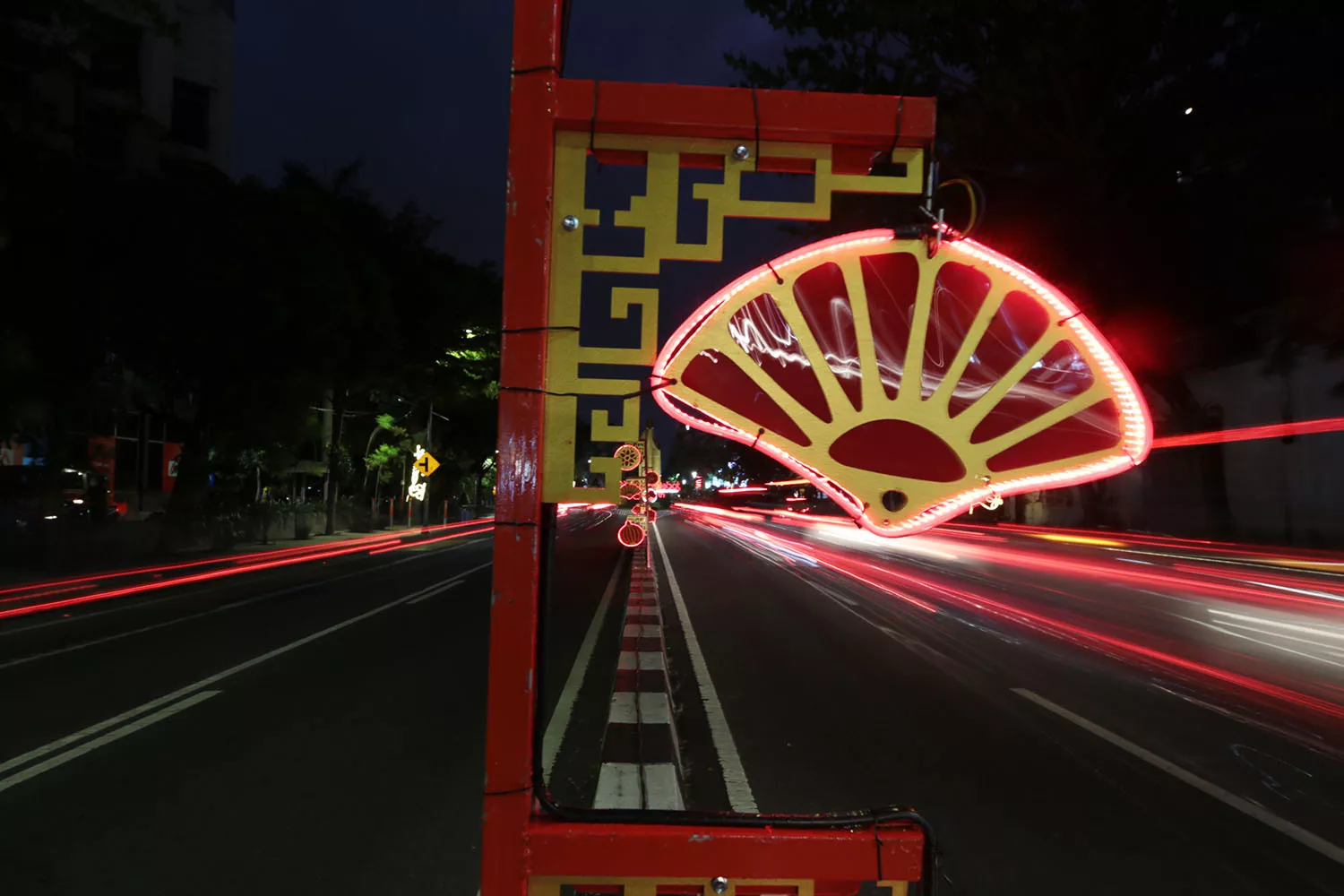 Pemkot Mulai Pasang Ornamen Khas Pecinan Sambut Imlek