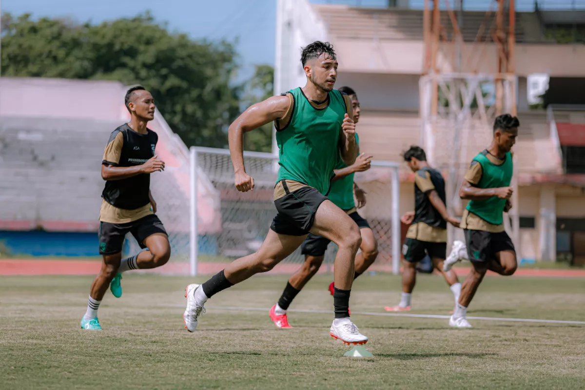 Sebulan Bersama Persebaya, George Merasa Semakin Nyaman