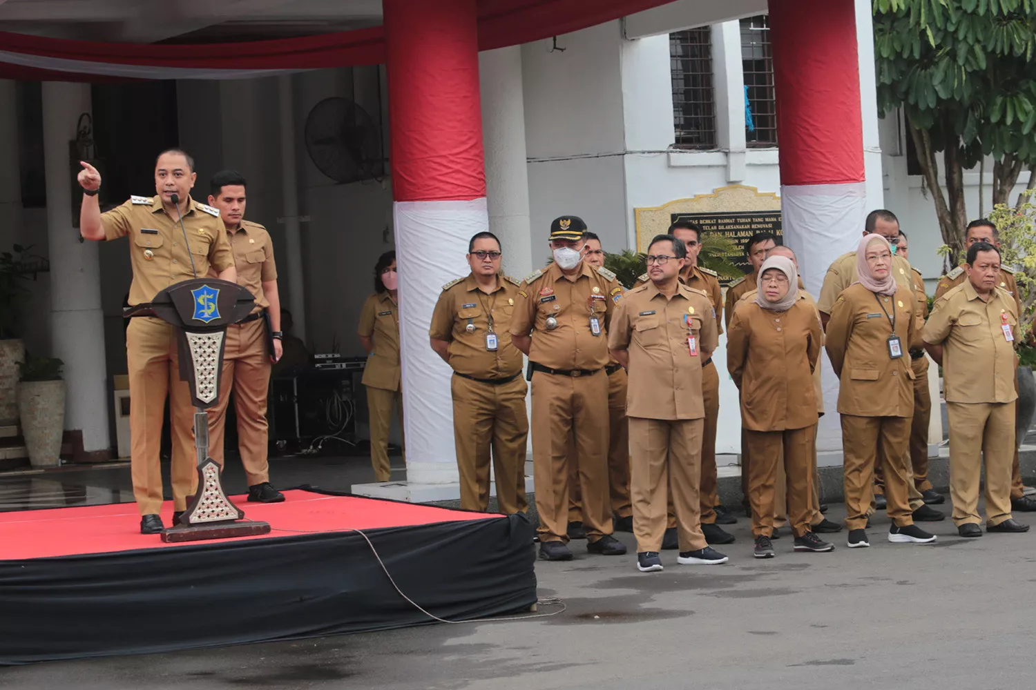 ASN Lakukan Pungli Penerimaan Tenaga Kontrak, Wali Kota Eri Cahyadi: Terancam Dipecat hingga Pidana