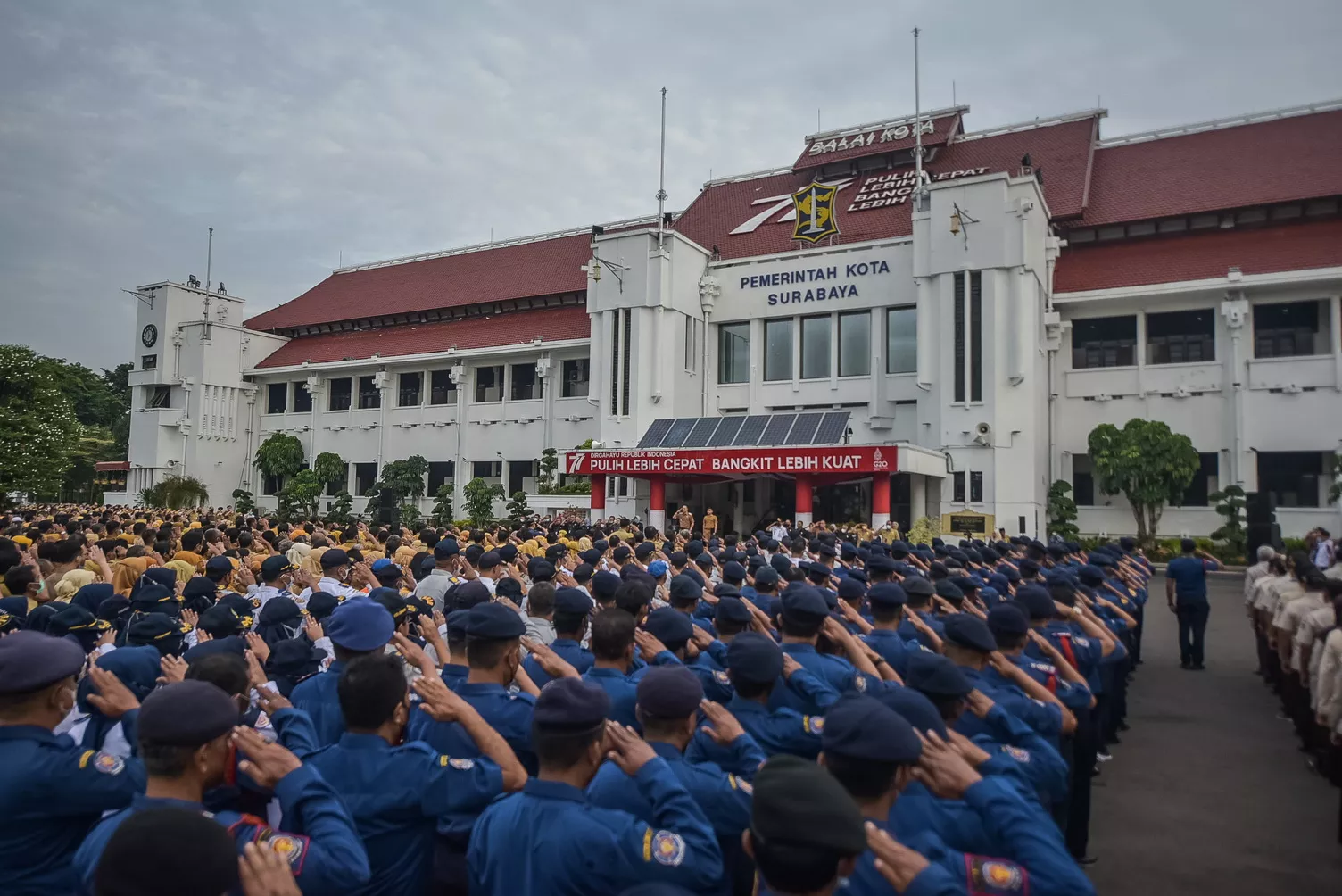 Cegah Pungli, Wali Kota Eri Cahyadi Minta Pelayanan Perizinan Cepat dan Mudah
