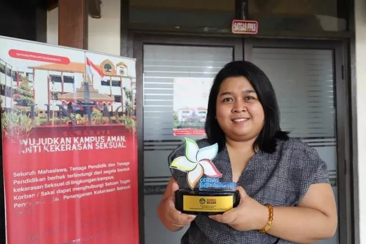 Untag Surabaya Raih Anugerah Instansi Inspiratif Cerdas Berkarakter