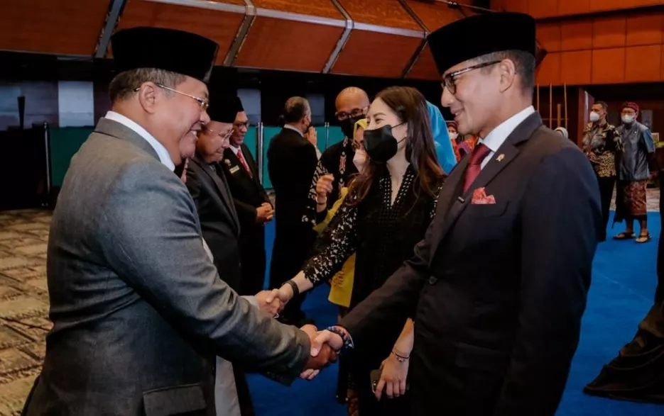 Menparekraf Lantik Pejabat Tinggi Madya di Lingkungan Kemenparekraf/Baparekraf