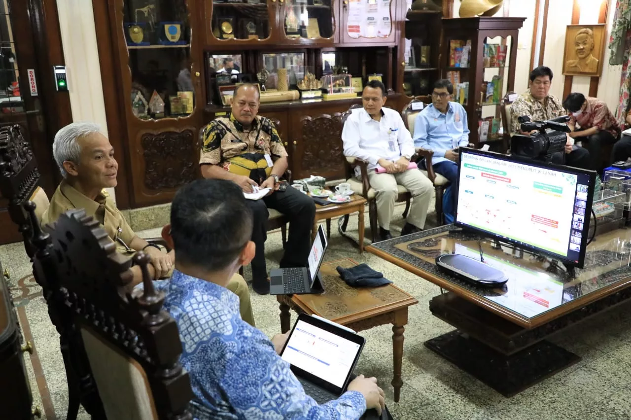 Atasi Inflasi dari Hulu ke Hilir, Ganjar Gandeng Bulog dan Polda Jateng