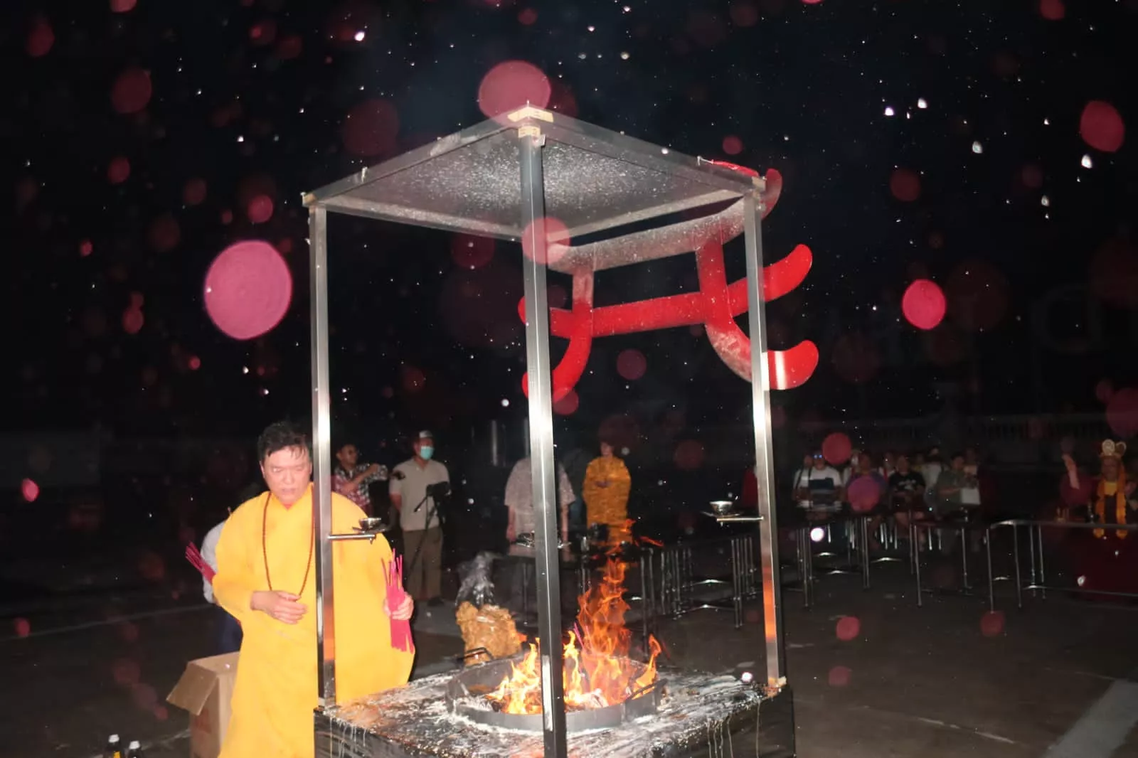 Rumah Duka Grand Heaven Surabaya Rayakan Puncak Bulan Cheng Beng