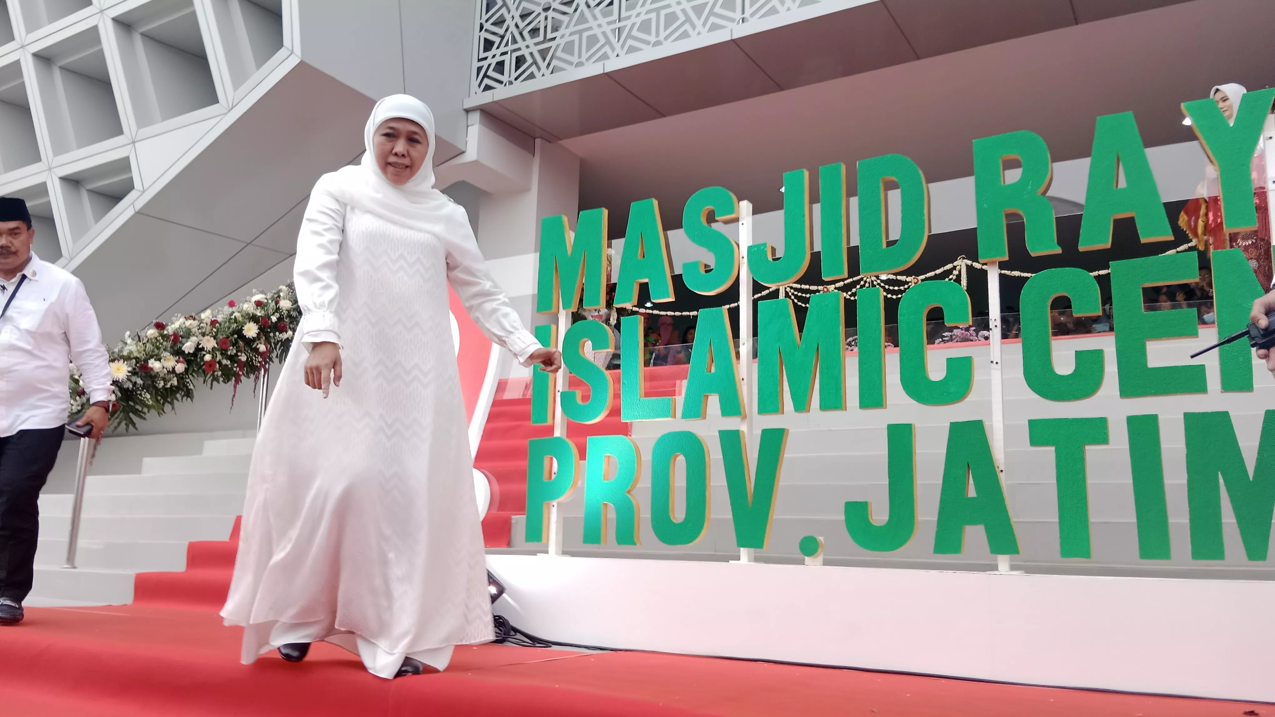 Gubernur Khofifah: Masjid Raya Islamic Centre Siap Dimakmurkan dan Memakmurkan Jamaahnya