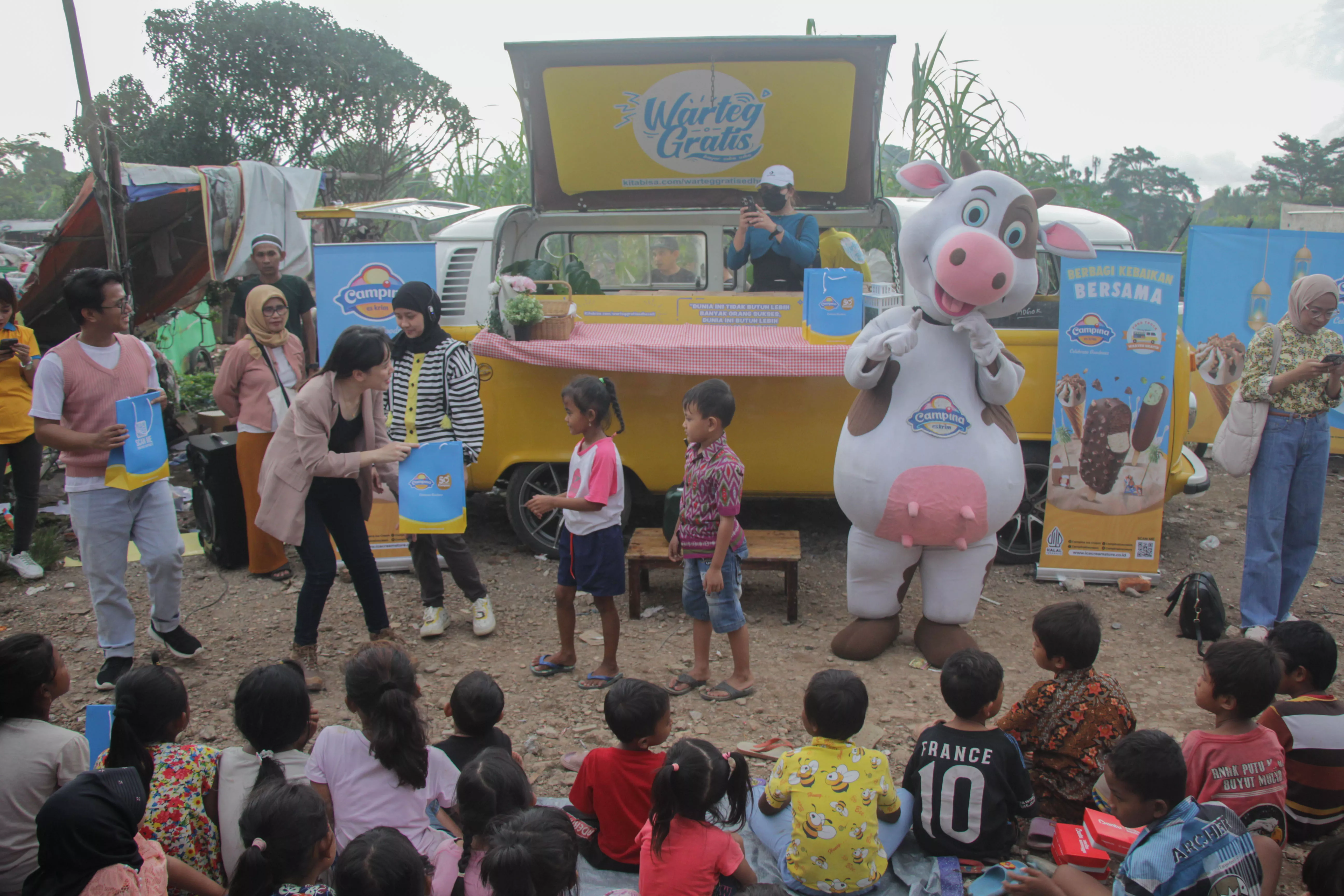 Campina Ramadhan Berbagi, Bagikan Ribuan Paket Berbuka Puasa