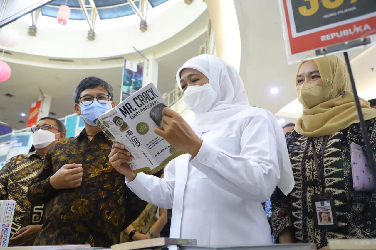 Gubernur Khofifah Dorong Tingkatkan Minat Baca dan Literasi Masyarakat
