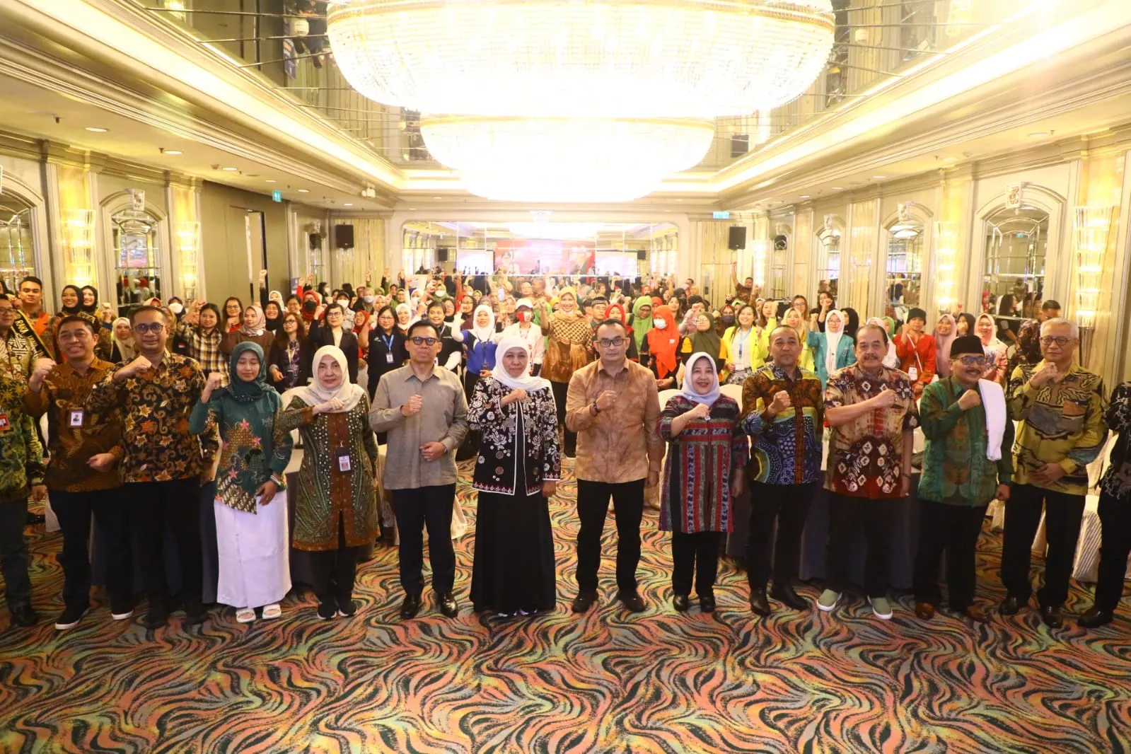 Gubernur Khofifah Tawarkan Pelatihan Ekonomi Digital Bekal Kembali Ke Tanah Air