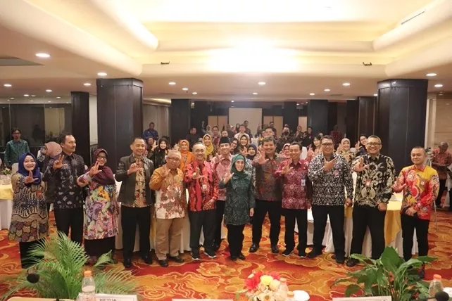 Pemkot Surabaya Bersama Bank Jatim Gelar Forkom Dispendukcapil Sosialisasikan Pemanfaatan IKD
