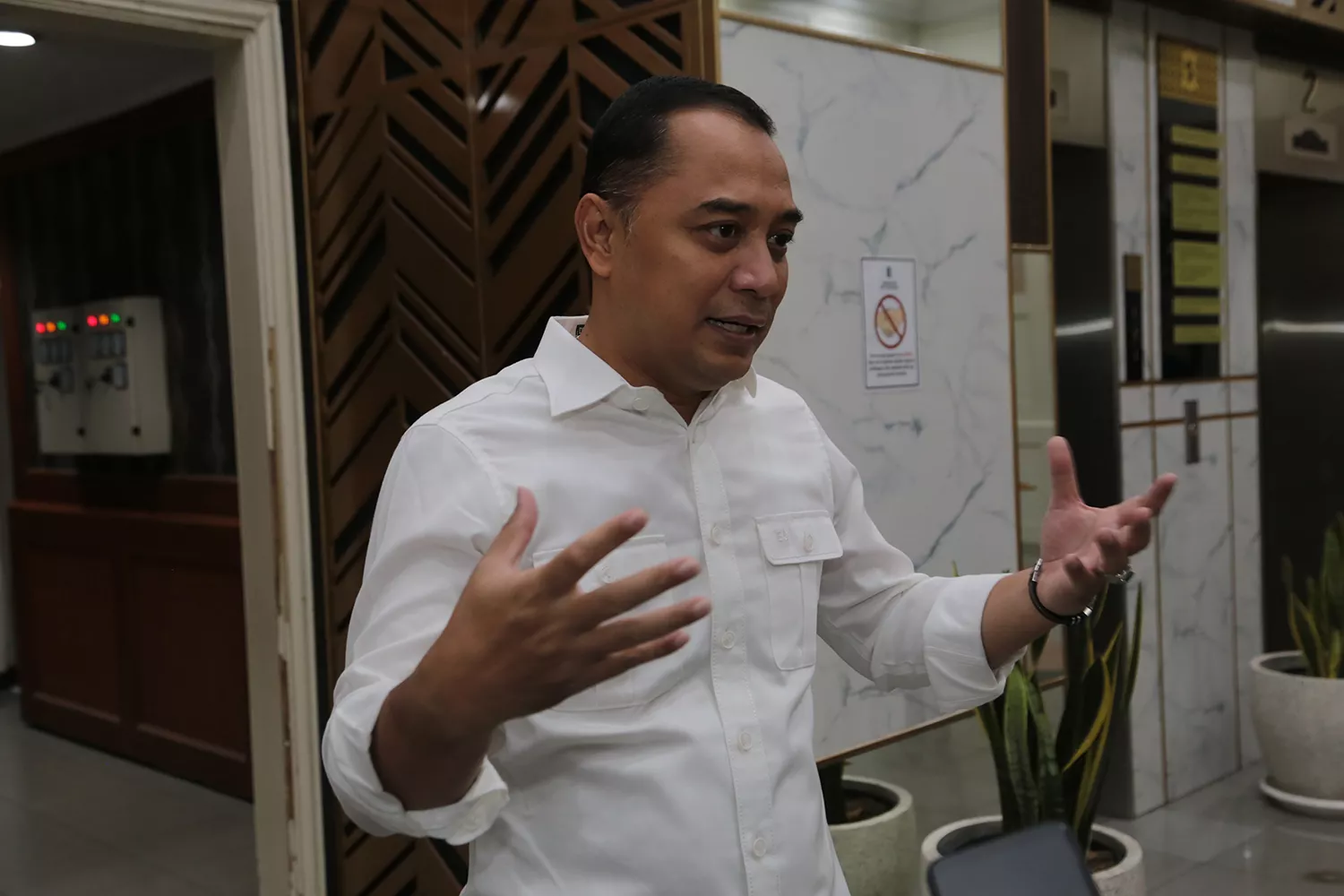 Semakin Banyak Warga Pendatang Pindah KK Minta Bantuan, Wali Kota Eri Bagaimana Nasib Orang Surabaya