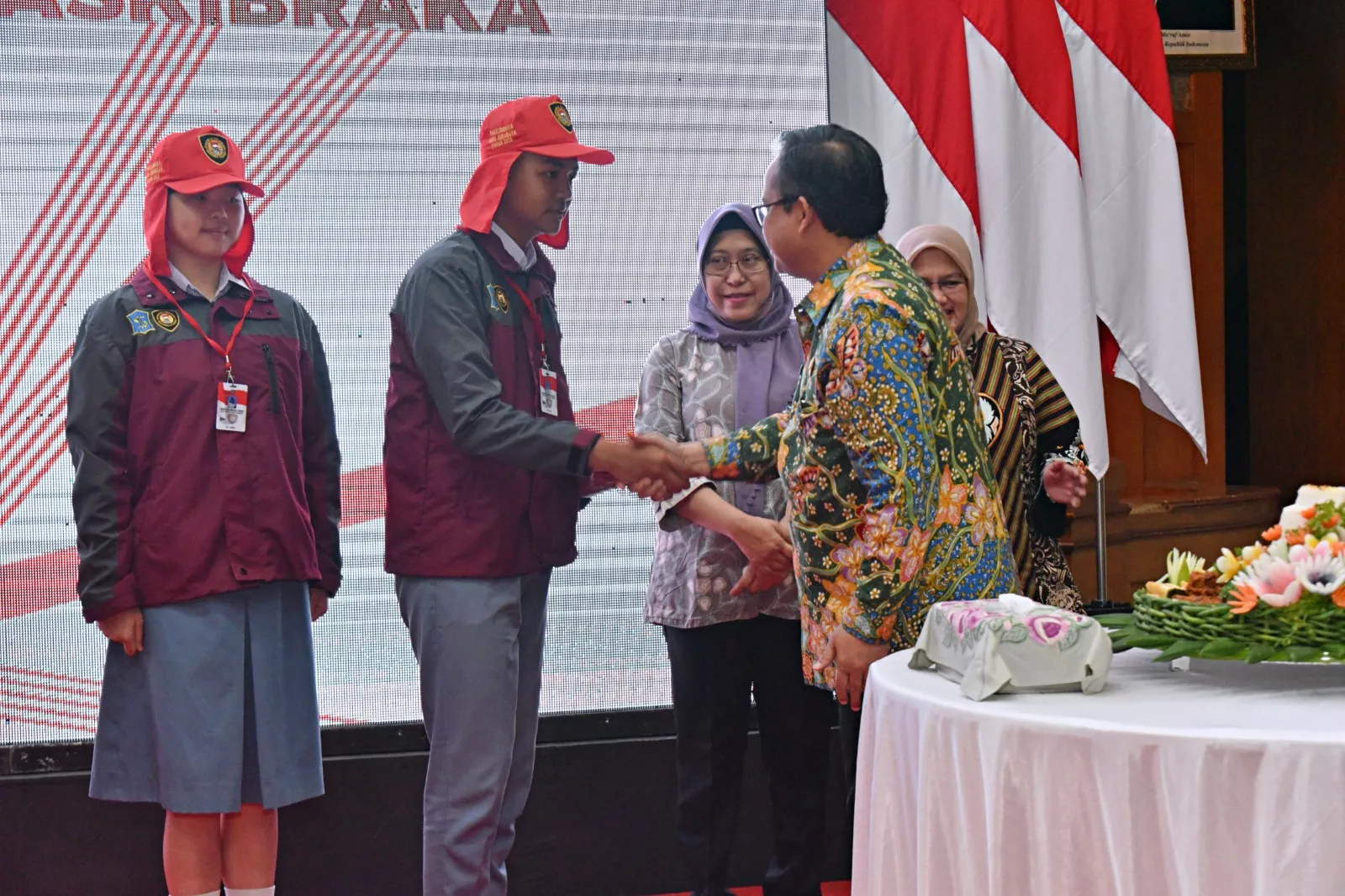 Kibarkan Bendera di HUT RI, Paskibraka Surabaya Jalani Diklat Selama 2 Pekan
