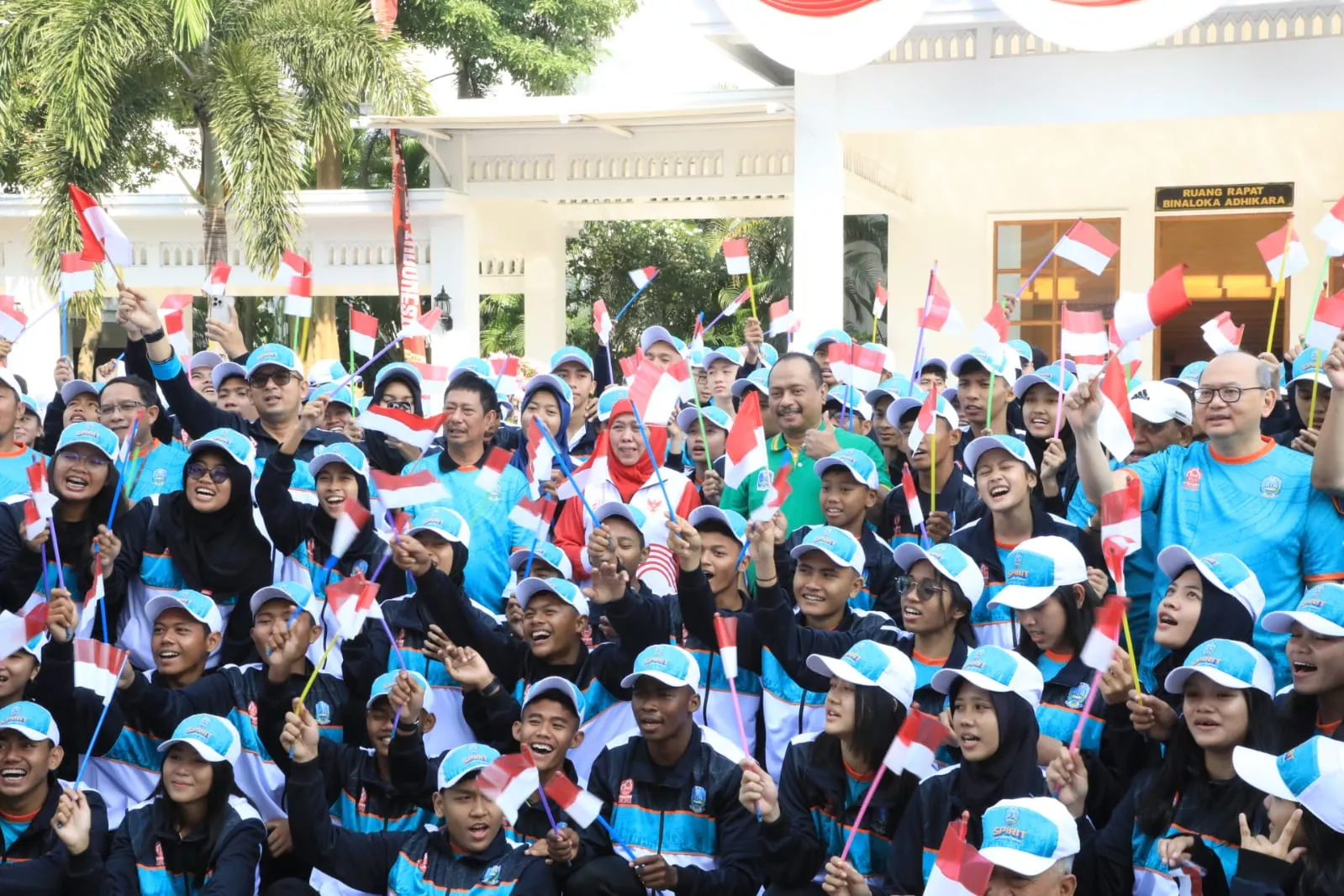 Gubernur Khofifah Bakar Semangat Atlet Raih Hasil Premium dengan Rebut Juara Umum