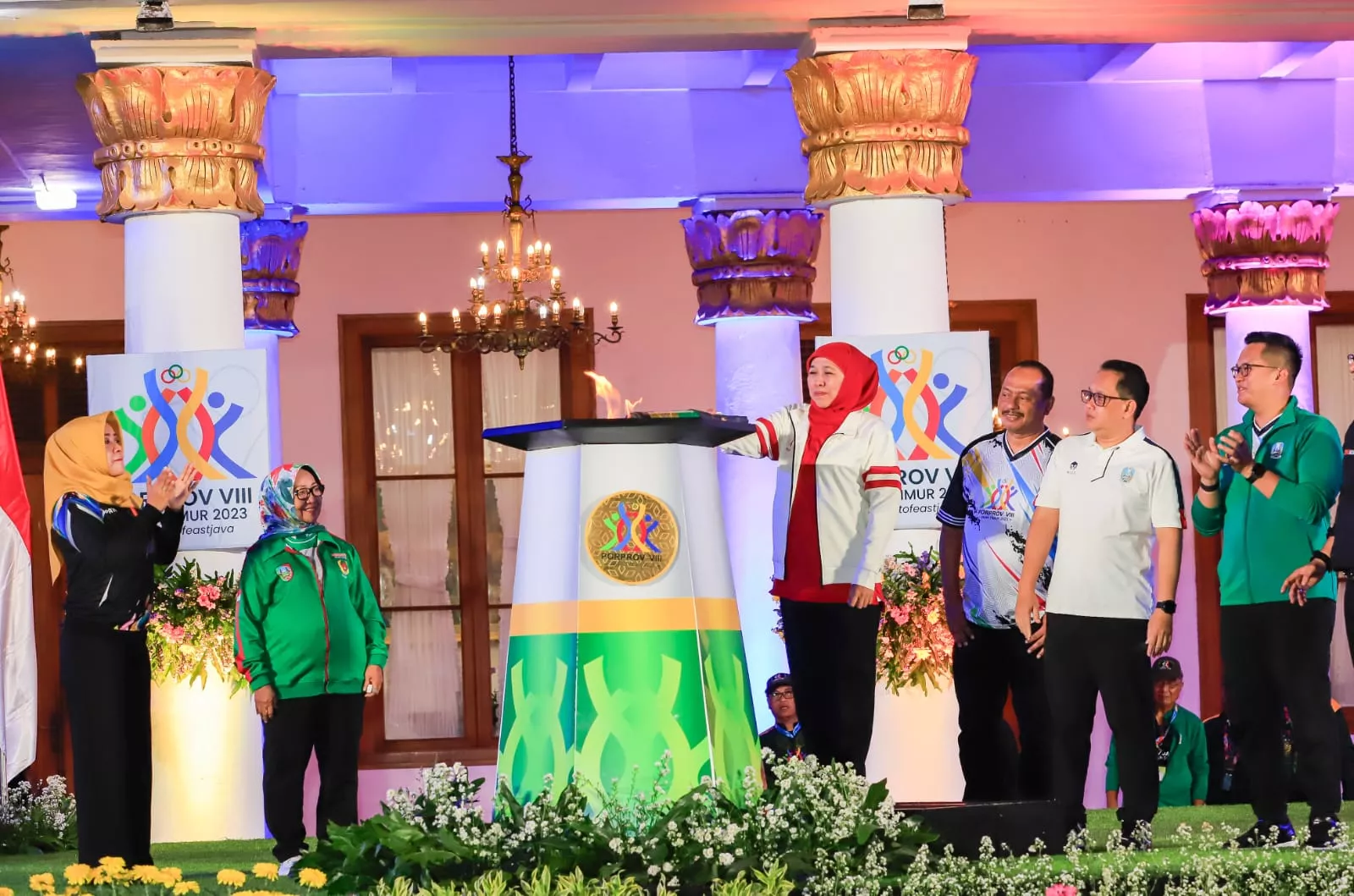 Gubernur Khofifah Berharap Semangat Patriotisme Tertanam di Jiwa Para Atlet
