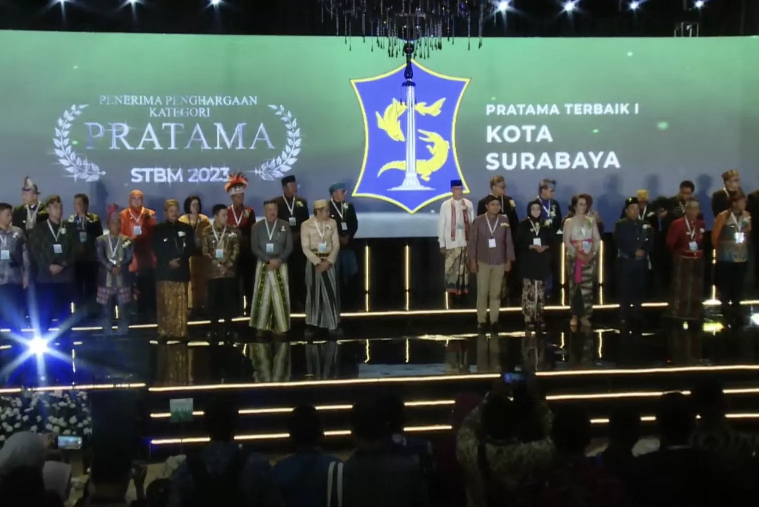 Kota Surabaya Raih Dua Penghargaan dari Kemenkes RI, Salah Satunya Kategori Pratama Terbaik 1 STBM 2023