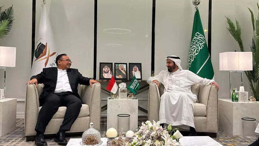 Bertemu di Jeddah, Menag Yaqut dan Menhaj Taufiq Bahas Persiapan Haji 1445 H