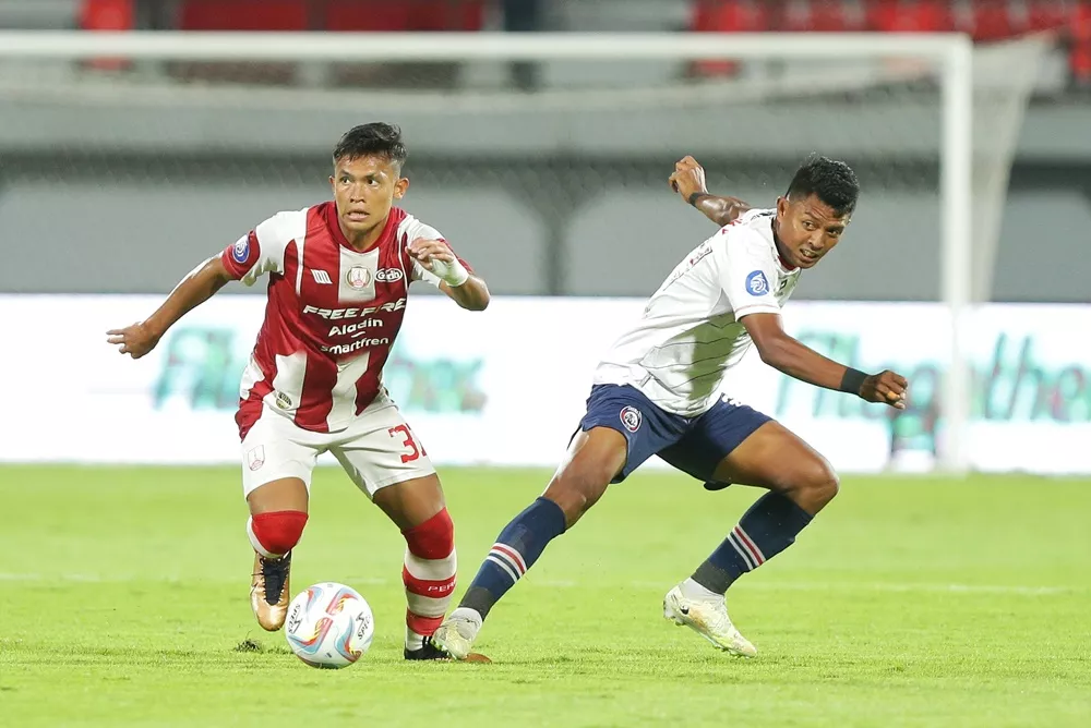 Kalah Dari Arema FC, Leonardo Medina Bicara Masa Depannya Di Persis
