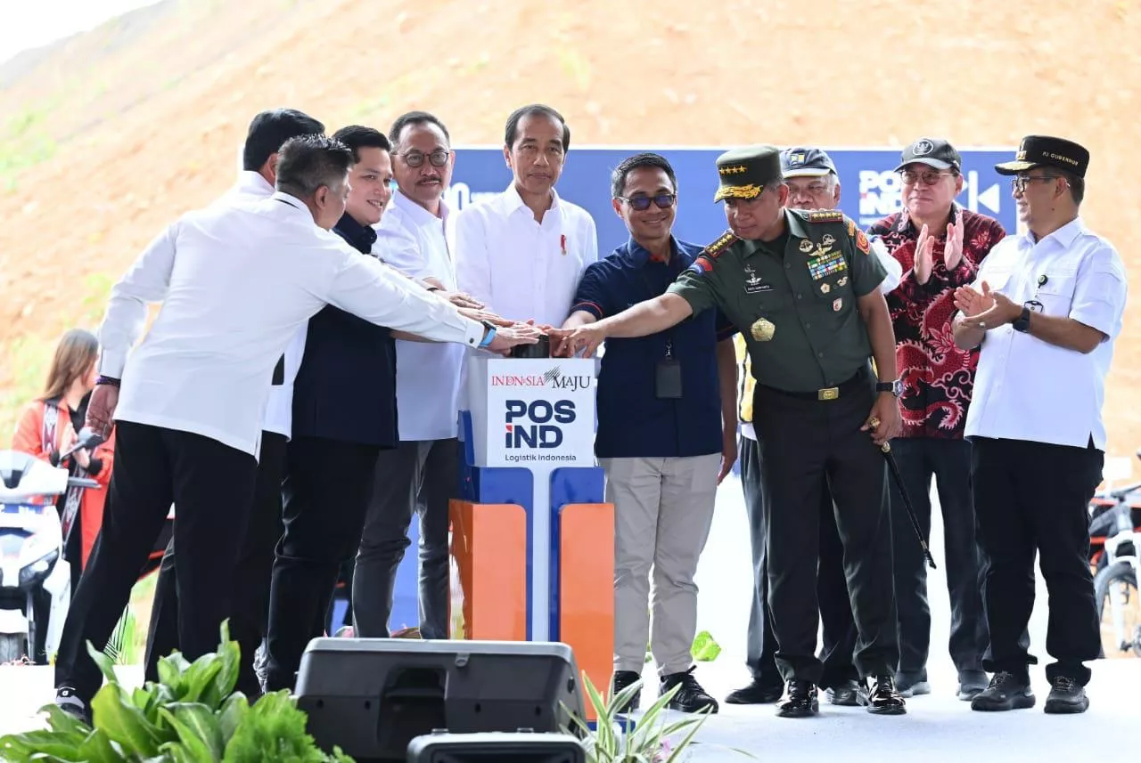 Presiden Jokowi Luncurkan Nusantara Logistics Hub Pos Indonesia di IKN