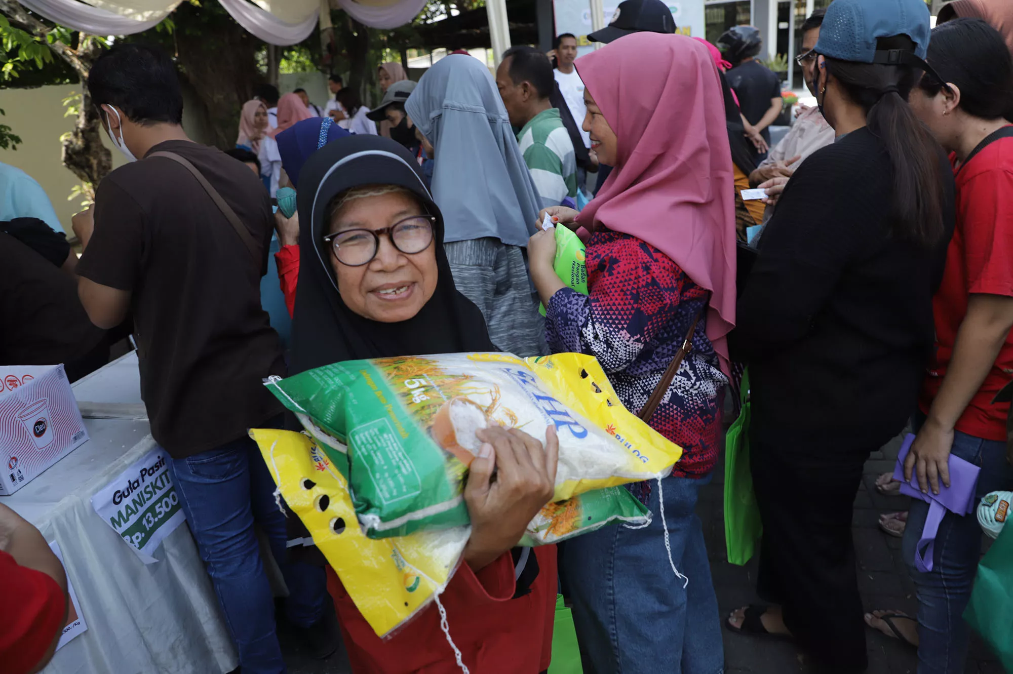 Belanja Cerdas Saat Ramadan, Manfaatkan Pasar Murah dan Kios TPID di Surabaya!
