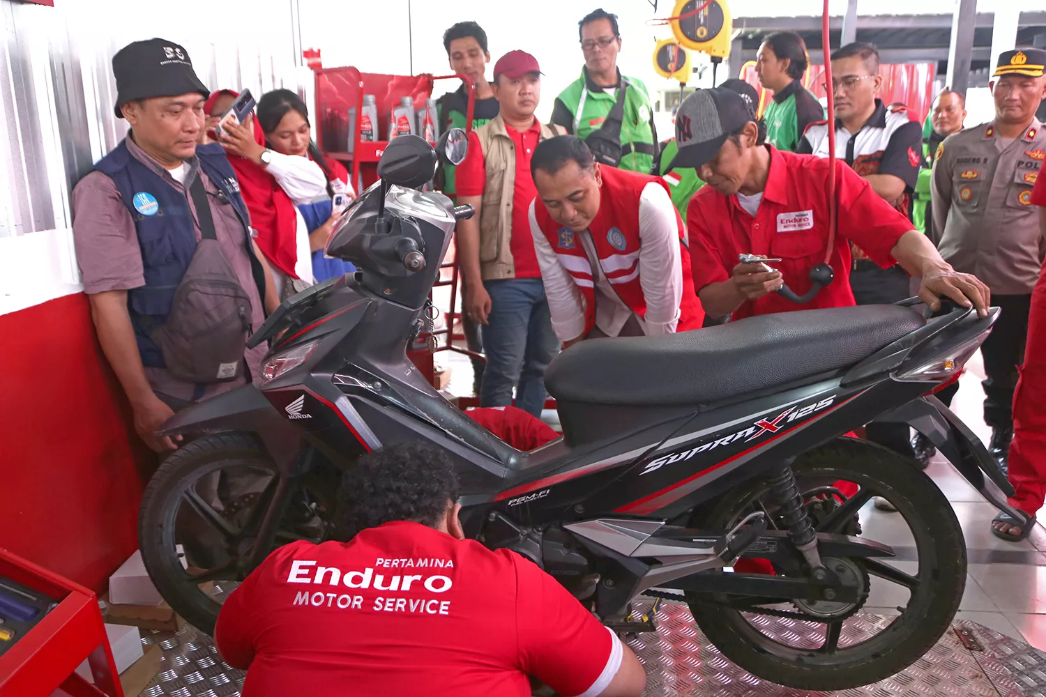 Pemkot Surabaya Luncurkan Rumah Padat Karya Bengkel Pitstop Manyar