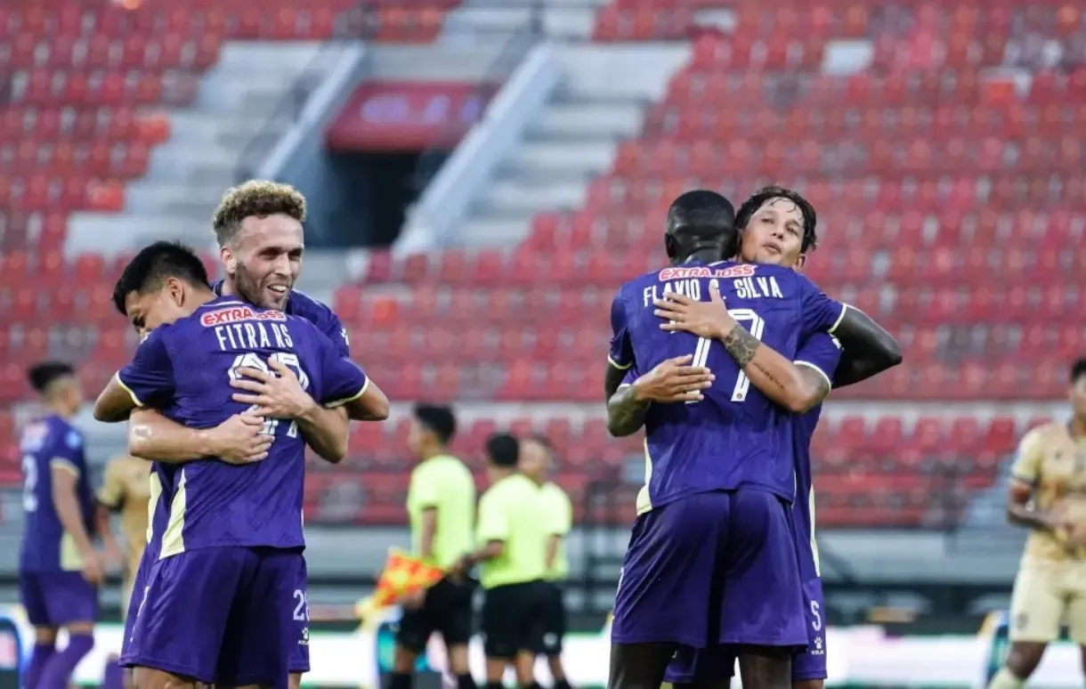 Persik Kediri Resmi Melepas 4 Pemain: Irfan Bachdim, Miftahul Hamdi, Hari Nasution, dan Flavio Silva