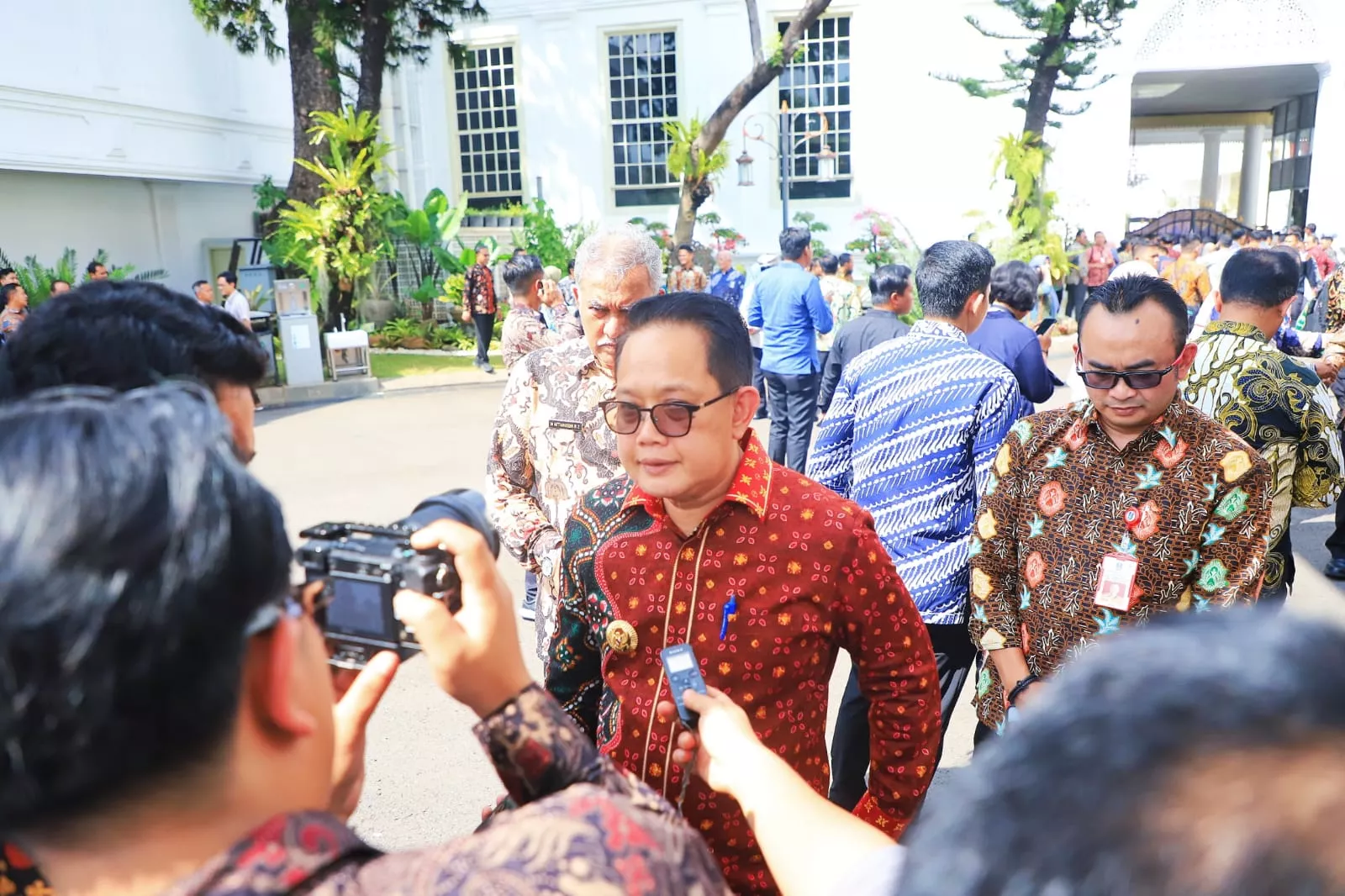 Rakornas dengan Presiden Jokowi, Pj. Gubernur Jatim: TPID Jatim Berhasil Kendalikan Inflasi Sesuai Target 2,82 Persen