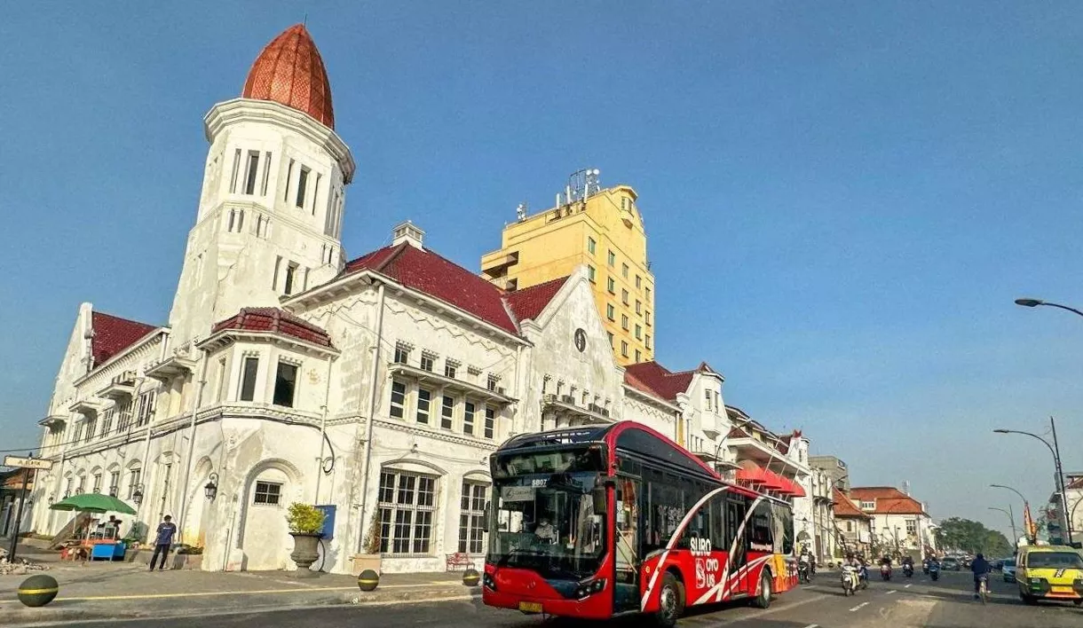 Persiapan Menjelang Peresmian Kawasan Wisata Kota Lama Surabaya