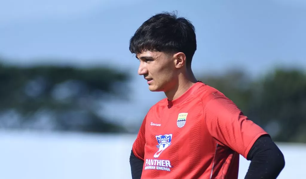 Kiper PERSIB, Kevin Mendoza Sambut Antusias Musim Kompetisi 2024/2025