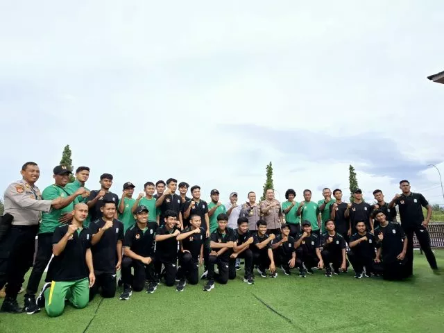 Jamuan Kejutan dari Kabid Propam Polda Aceh untuk Tim Sepakbola Jatim, Perayaan Kemenangan yang Penuh Kebahagiaan