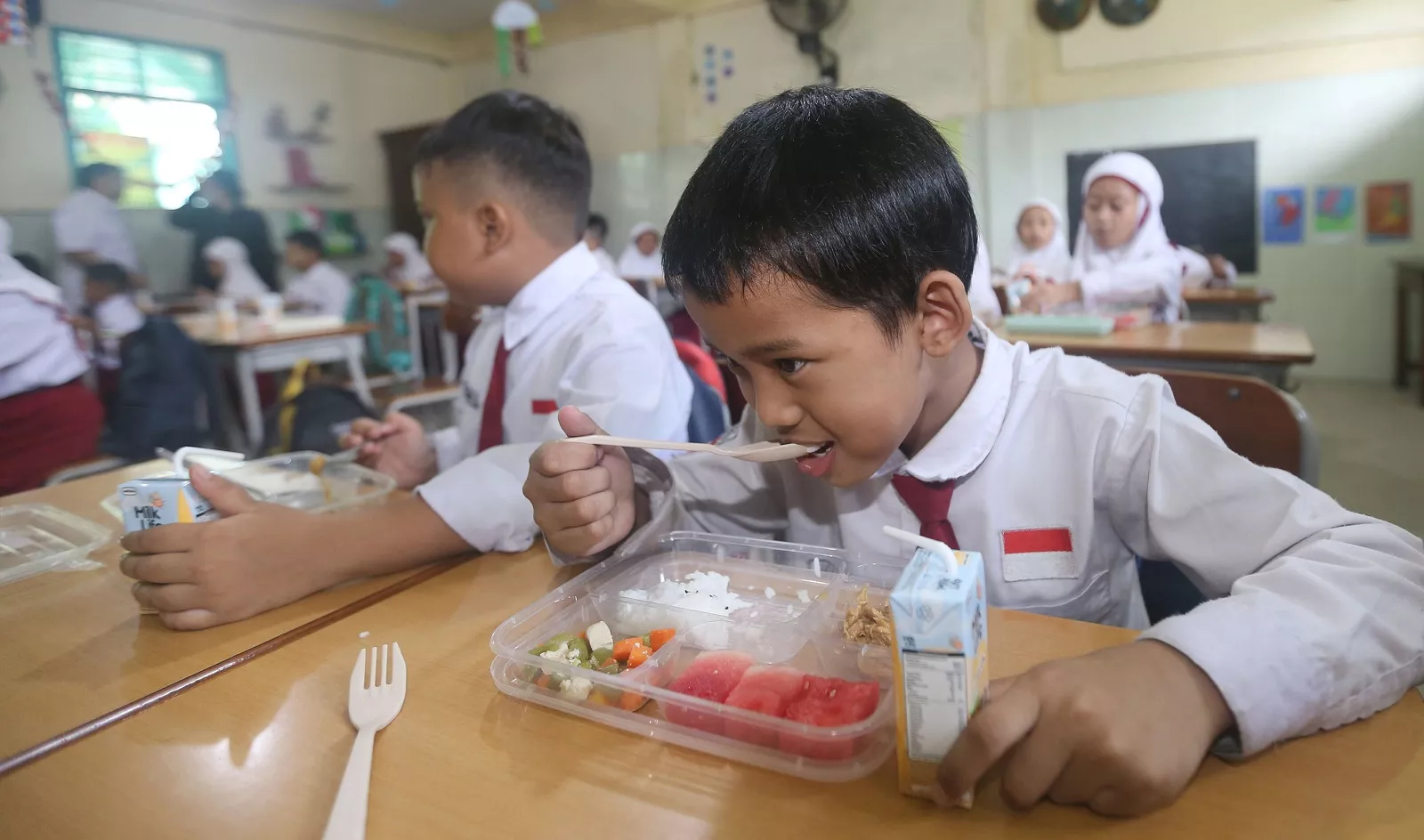 Pemkot Surabaya Siapkan Anggaran Rp1 Triliun untuk Program Makan Bergizi Gratis, Evaluasi Berjalan Lancar