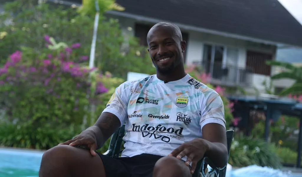 Gervane Kastaneer Bersiap Tampil Perdana Bersama PERSIB di GBLA
