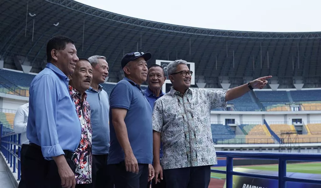 Calon Wali Kota Bandung Terpilih Muhammad Farhan Kunjungi Stadion GBLA, Tegaskan Dukungan Pengembangan oleh Pemkot