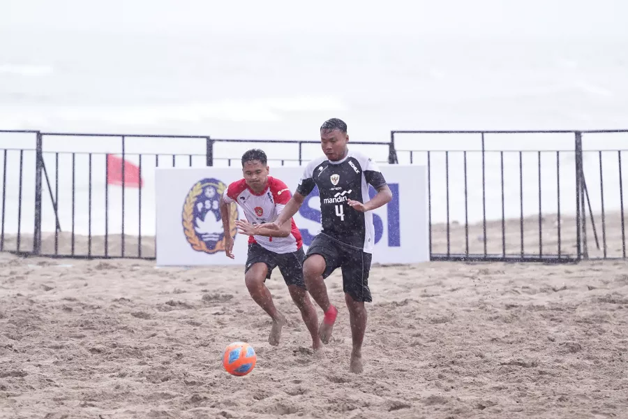 Timnas Sepak Bola Pantai Indonesia Matangkan Kesiapan Menuju AFC Beach Soccer 2025 di Bali