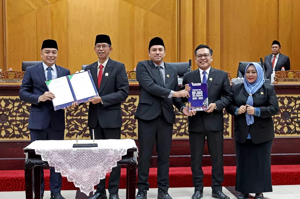 Surabaya Siap Tancap Gas! RPJMD 2025-2029 Resmi Disepakati, Menuju Kota Dunia yang Maju dan Humanis