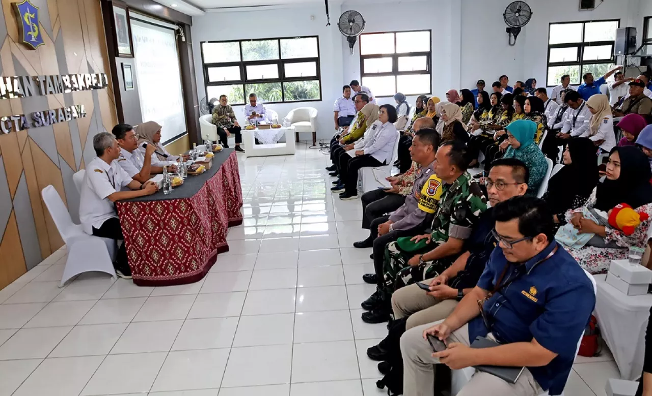 Pemkot Surabaya Dorong Ekonomi Warga Lewat Pembentukan Koperasi Merah Putih di Kelurahan