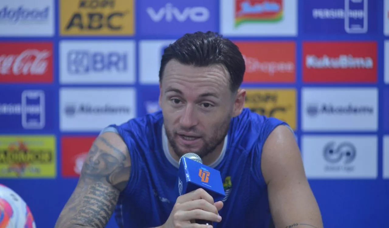 PERSIB Siap Tempur, Marc Klok Tegaskan Laga Kontra PSS Ibarat Final