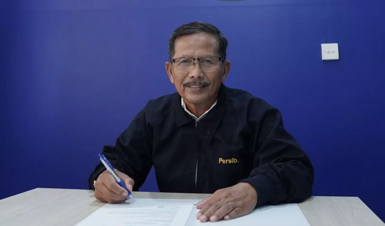 Djadjang Nurdjaman Kembali ke PERSIB: Dari Legenda Lapangan ke Arsitek Masa Depan