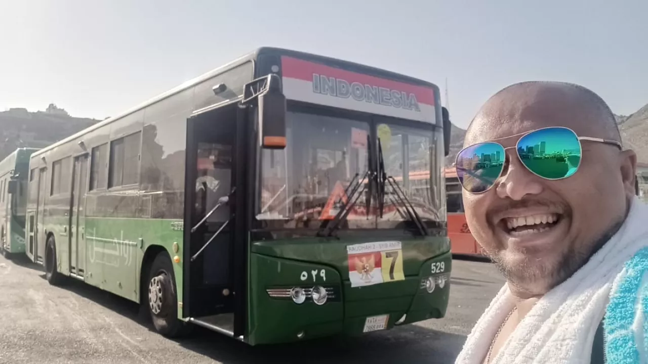 Bus Shalawat Siap Layani Jemaah Haji Indonesia di Makkah Selama 24 Jam