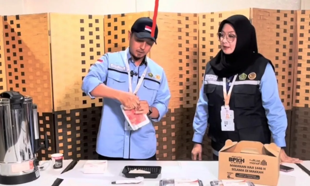 Menjelang dan Setelah Puncak Haji, Jemaah Indonesia Dapat Makanan Siap Saji dari PPIH
