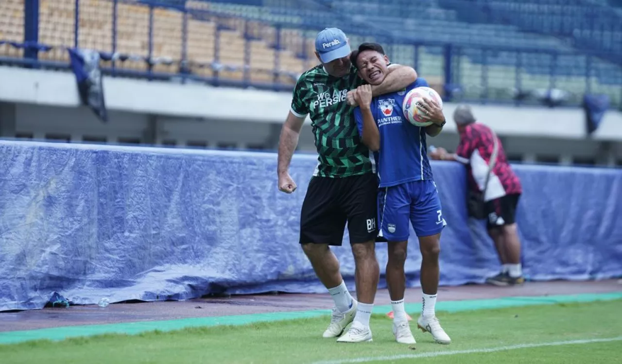 Berkelana Bersama Garuda: Bojan Hodak Kirim Wejangan Emosional untuk Beckham Putra Jelang Duel Kontra Cina dan Jepang