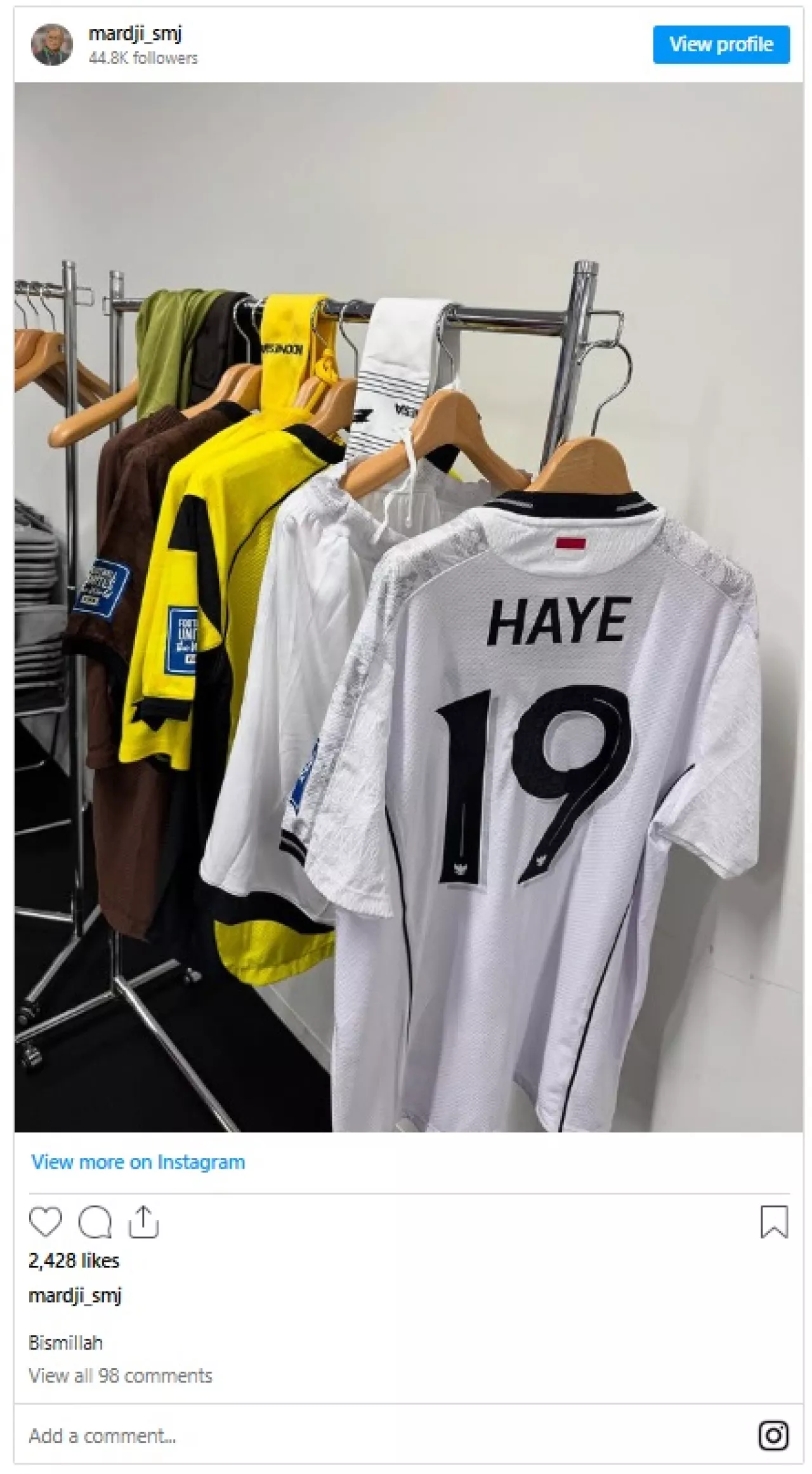 "Putih Melawan Biru: Debut Sakral Jersey Anyar Timnas di Negeri Samurai"